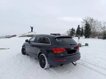 Авто Audi Q7 2006 № 8464387
