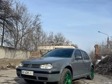 Авто Volkswagen Golf 1998 № 8464578