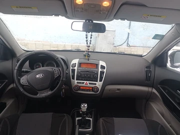 Авто KIA Cee X27 D 2007 № 8464679