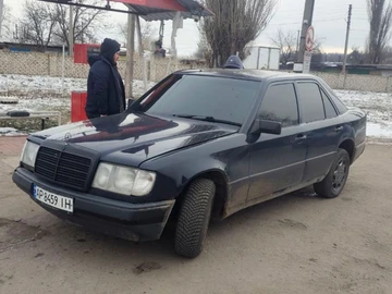 Авто Mercedes W124 1989 № 8465032