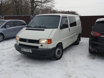 Авто Volkswagen Transporter 2000 № 8465079
