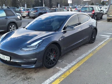 Авто Tesla Model 3 2019 № 8465166