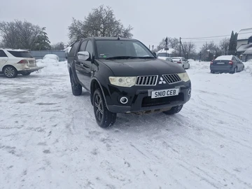 Авто Mitsubishi L 200 2011 № 8465208