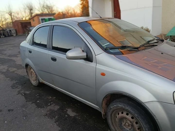 Авто Chevrolet Aveo 2005 № 8465251