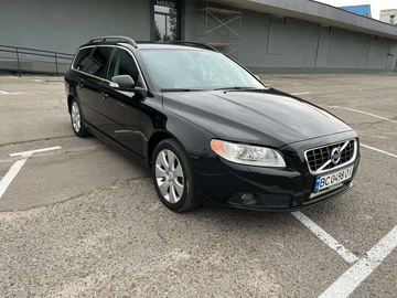 Авто Volvo V70 2010 № 8465318