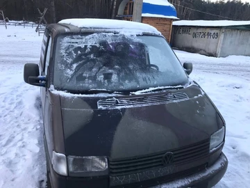 Авто Volkswagen Transporter 1992 № 8465498