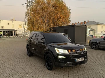 Авто Ford Explorer 2018 № 8465506