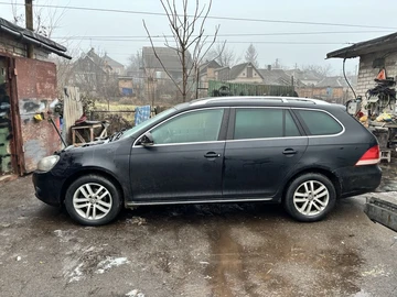 Авто Volkswagen Golf 2011 № 8465916