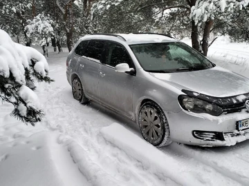 Авто Volkswagen Golf 2010 № 8466067