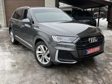 Авто Audi Q7 2021 № 8466194