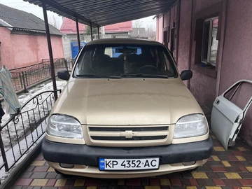 Авто Chevrolet Niva 2005 № 8466297