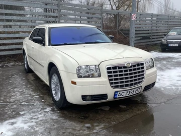 Авто Chrysler 300C 2008 № 8466439