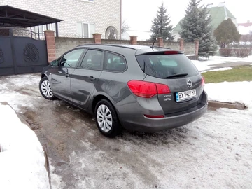 Авто Opel Astra 2011 № 8466462
