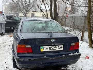 Авто BMW 3 Серия 1993 № 8466782