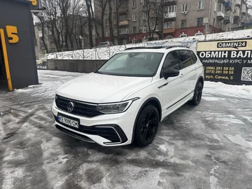 Авто Volkswagen Tiguan 2023 № 8466959