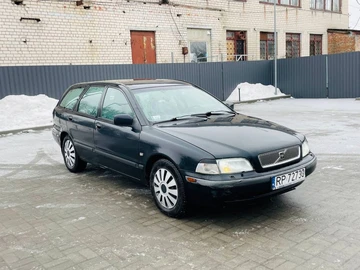 Авто Volvo V40 Kombi 1998 № 8467151