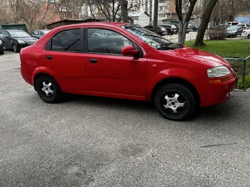 Авто Chevrolet Aveo 2004 № 8467200