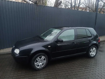 Авто Volkswagen Golf 2002 № 8467211