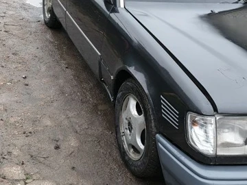 Авто Mercedes W124 1993 № 8467507