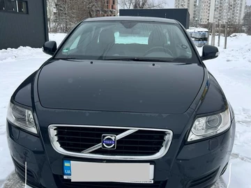 Авто Volvo V50 2009 № 8467613