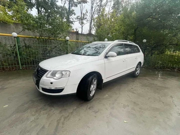 Авто Volkswagen Passat Variant 2009 № 8467678