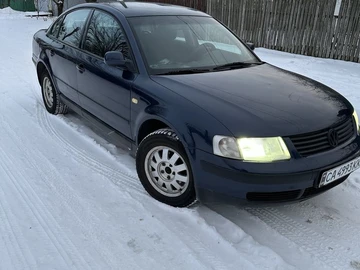 Авто Volkswagen Passat Sedan 1999 № 8467718