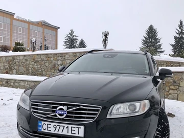 Авто Volvo V70 2015 № 8468184