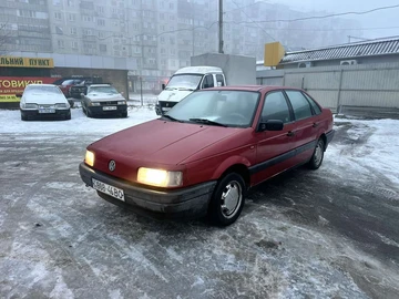 Авто Volkswagen Passat Sedan 1991 № 8468244