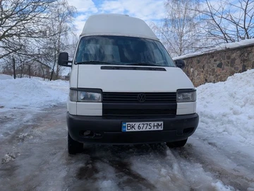 Авто Volkswagen Transporter 1994 № 8468258