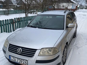 Авто Volkswagen Passat Variant 2000 № 8468316