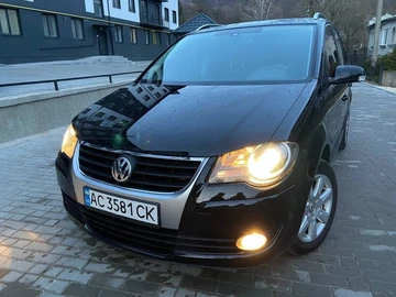 Авто Volkswagen Touran 2009 № 8468320