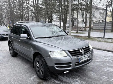 Авто Volkswagen Touareg 2005 № 8468379
