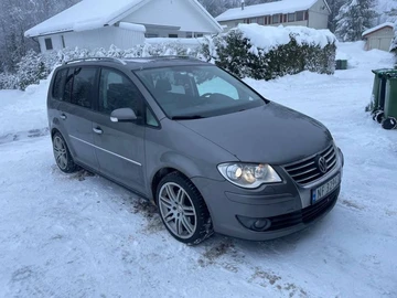 Авто Volkswagen Touran 2008 № 8468517