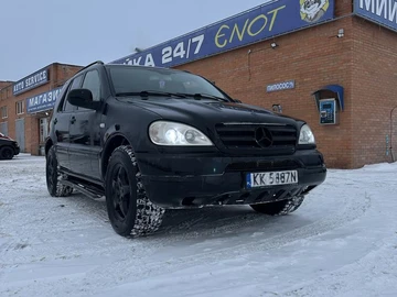 Авто Mercedes Ml Серия 2000 № 8468607