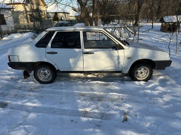 Авто ВАЗ 21099 1995 № 8468608