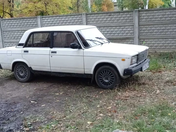 Авто ВАЗ 2107 1988 № 8468691