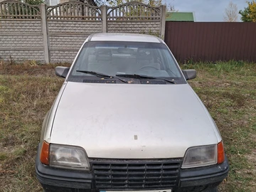 Авто Opel Kadett 1988 № 8468950