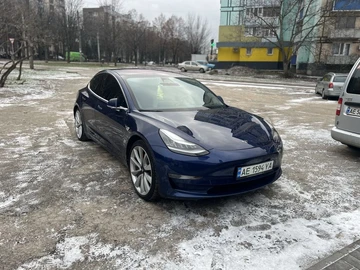 Авто Tesla Model 3 2018 № 8469006