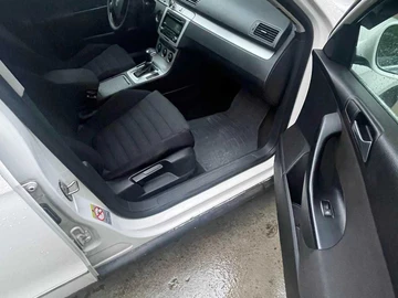 Авто Volkswagen Passat Hatchback 2009 № 8469377