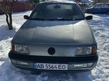 Авто Volkswagen Passat Sedan 1989 № 8469879