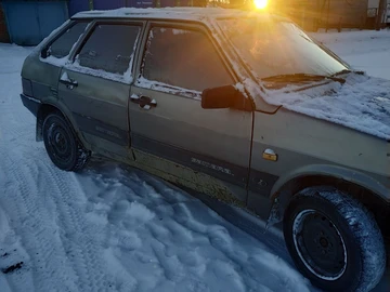 Авто ВАЗ 2109 1999 № 8469961