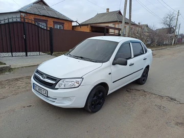Авто ВАЗ Granta 2012 № 8470484