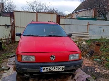 Авто Volkswagen Passat Variant 1988 № 8470961