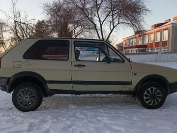 Авто Volkswagen Golf 1987 № 8471231