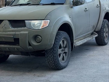 Авто Mitsubishi L 200 2010 № 8471488