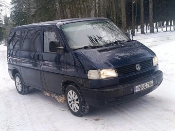 Авто Volkswagen Transporter 2000 № 8471627