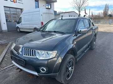 Авто Mitsubishi L 200 2011 № 8471671