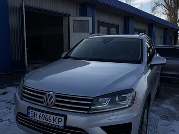 Авто Volkswagen Touareg 2016 № 8471734