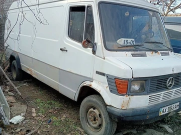 Авто Mercedes Mb 1995 № 8471832