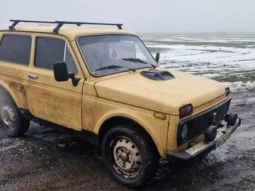 Авто ВАЗ 2121 1990 № 8471900